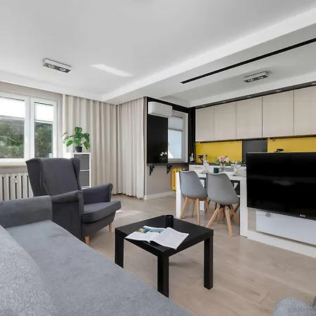 Apartmán Comfortable With Air Conditioning And Balcony By Renters *